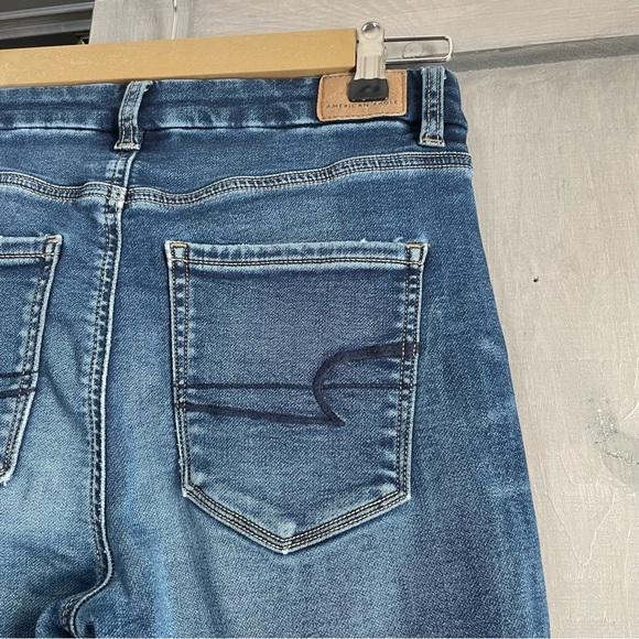 American Eagle next level stretch curvy hi-rise Jegging size 2 distressed - Picture 5 of 8
